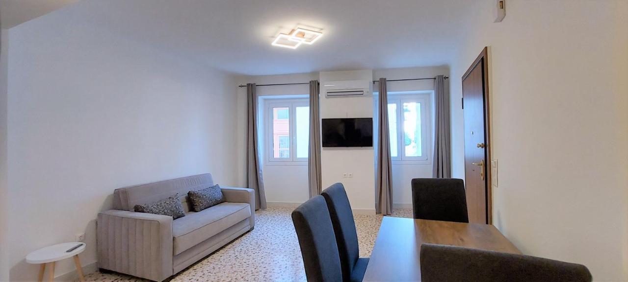Athens Plaka Family Suites Extérieur photo